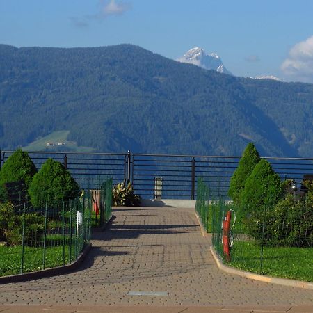 Hotel Amaten Brunico Exterior foto